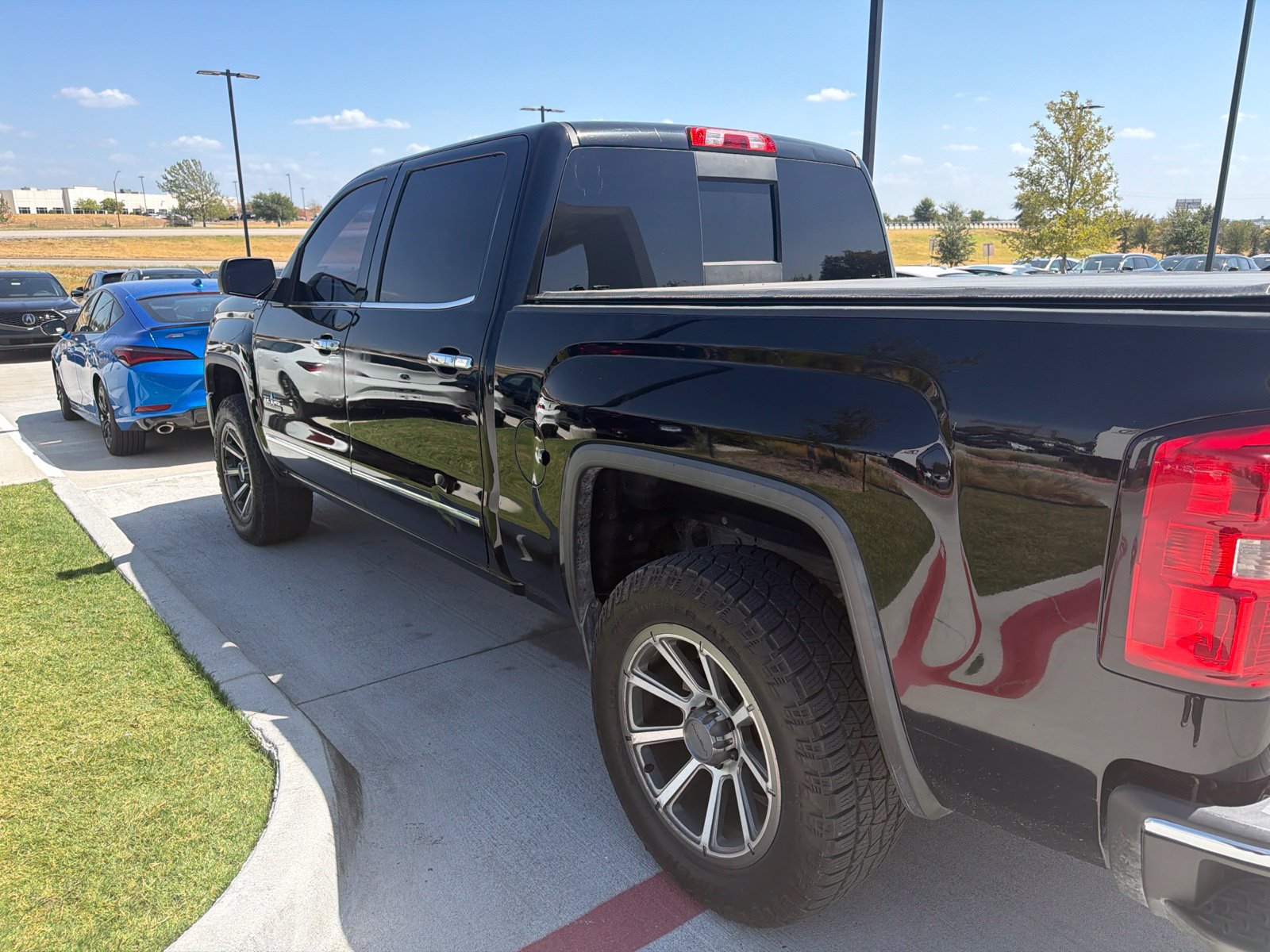 Used 2015 GMC Sierra 1500 SLT AWD/4WD image 4