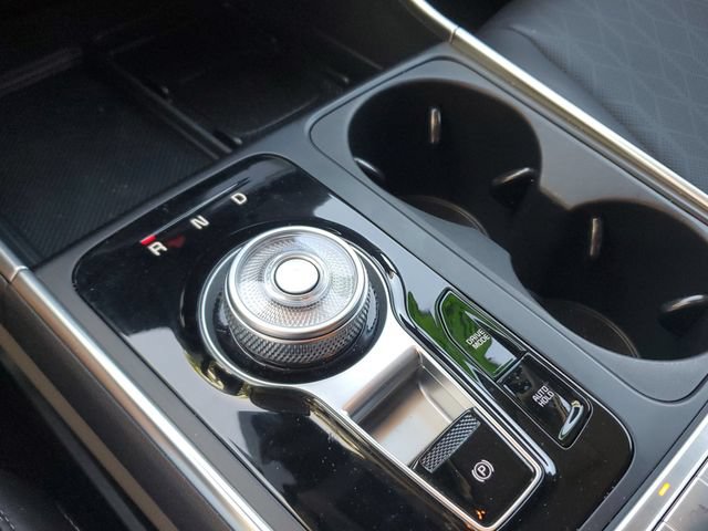 Certified 2025 Kia Carnival EX FWD image 26