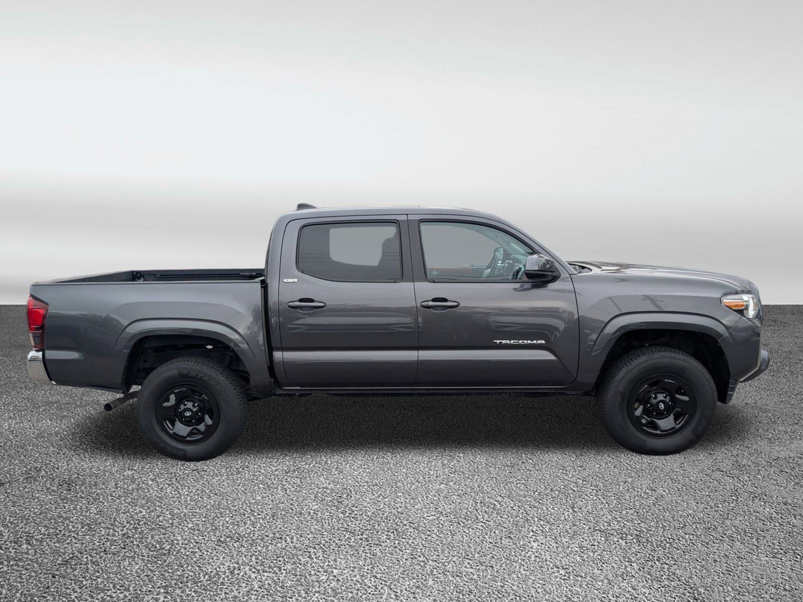 Used 2023 Toyota Tacoma image 4