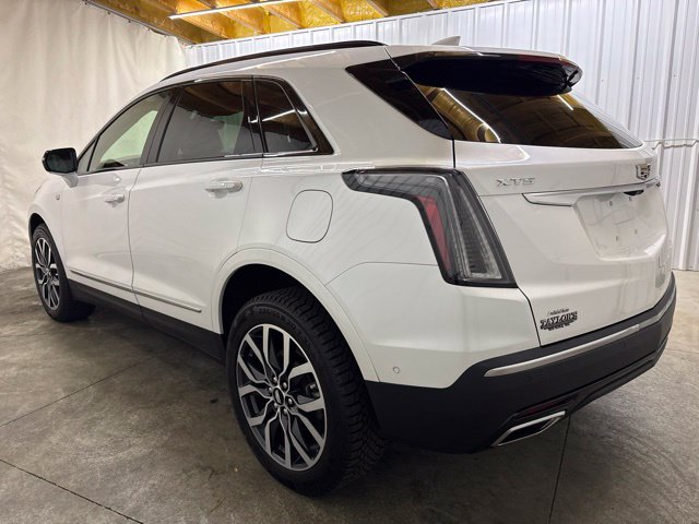Used 2021 Cadillac XT5 Sportv w/ Platinum Package AWD/4WD image 7