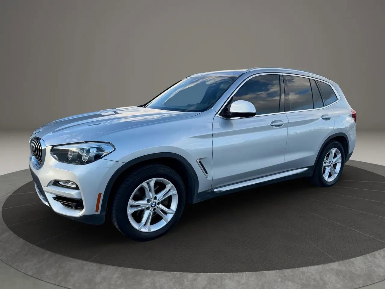 Used 2019 BMW X3 xDrive30i w/ Driving Assistance Package image 17
