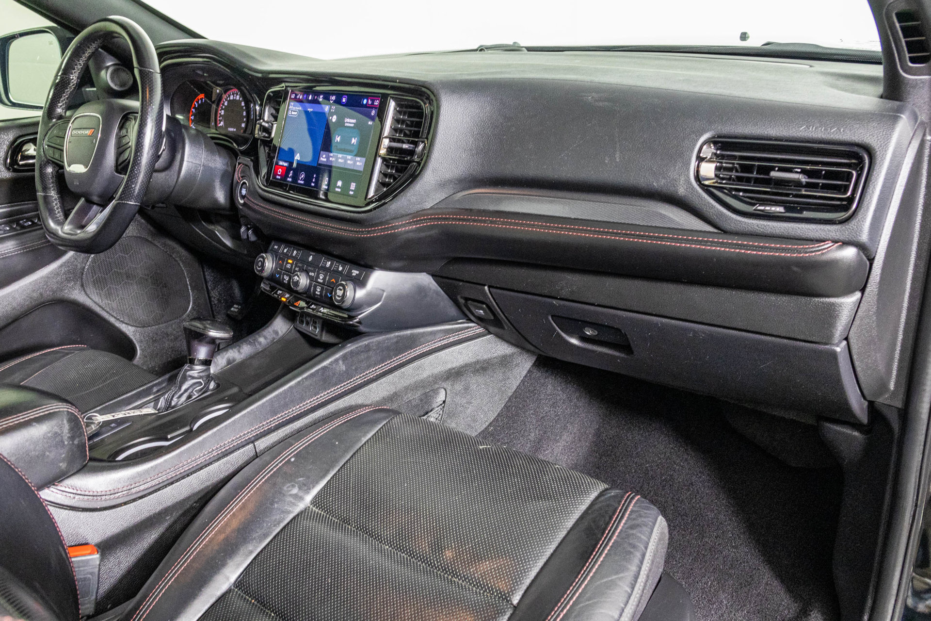 Used 2021 Dodge Durango R/T w/ Blacktop Package AWD/4WD image 52