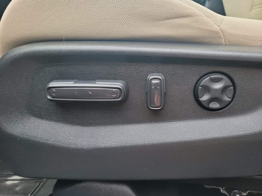 Used 2017 Honda CR-V EX image 25