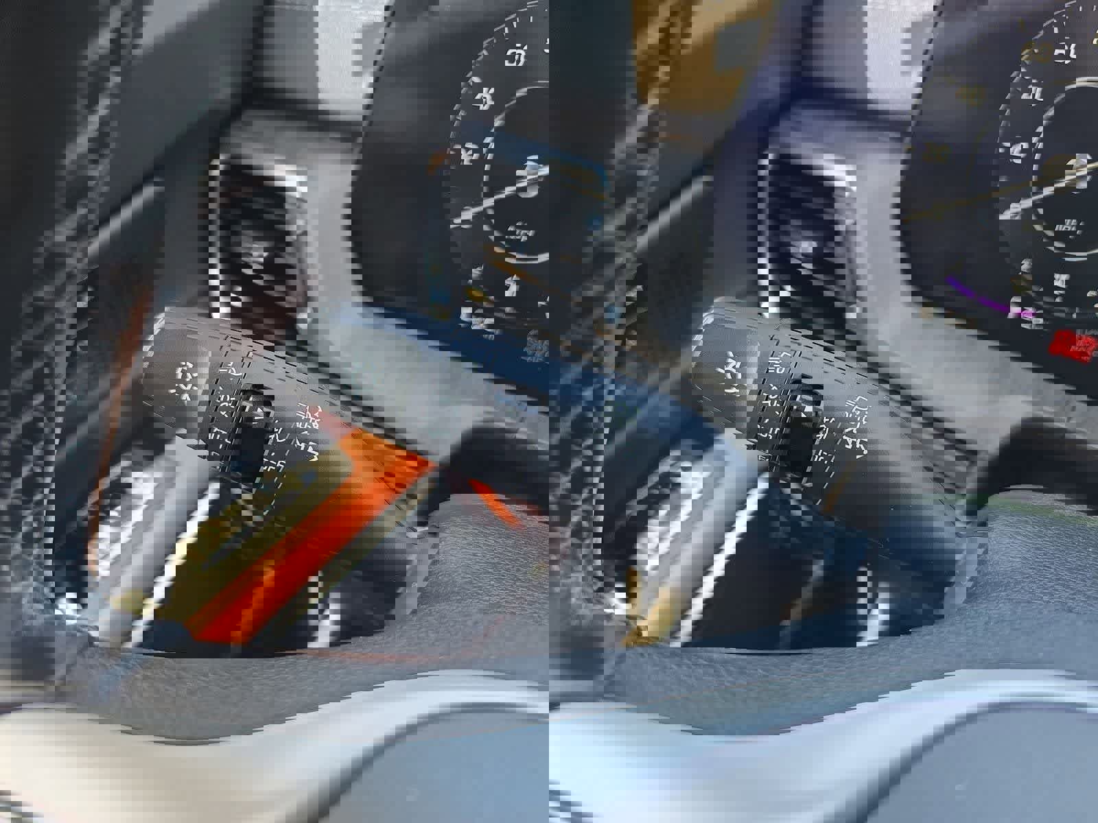 Certified 2025 Kia Telluride SX image 26