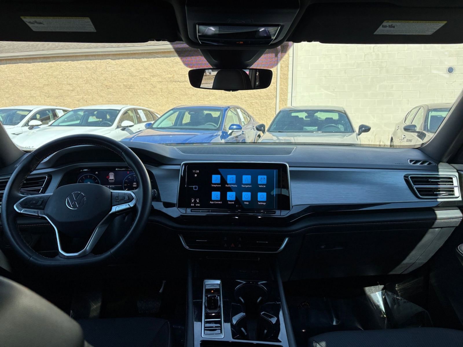 Used 2025 Volkswagen Atlas Cross Sport SE image 36