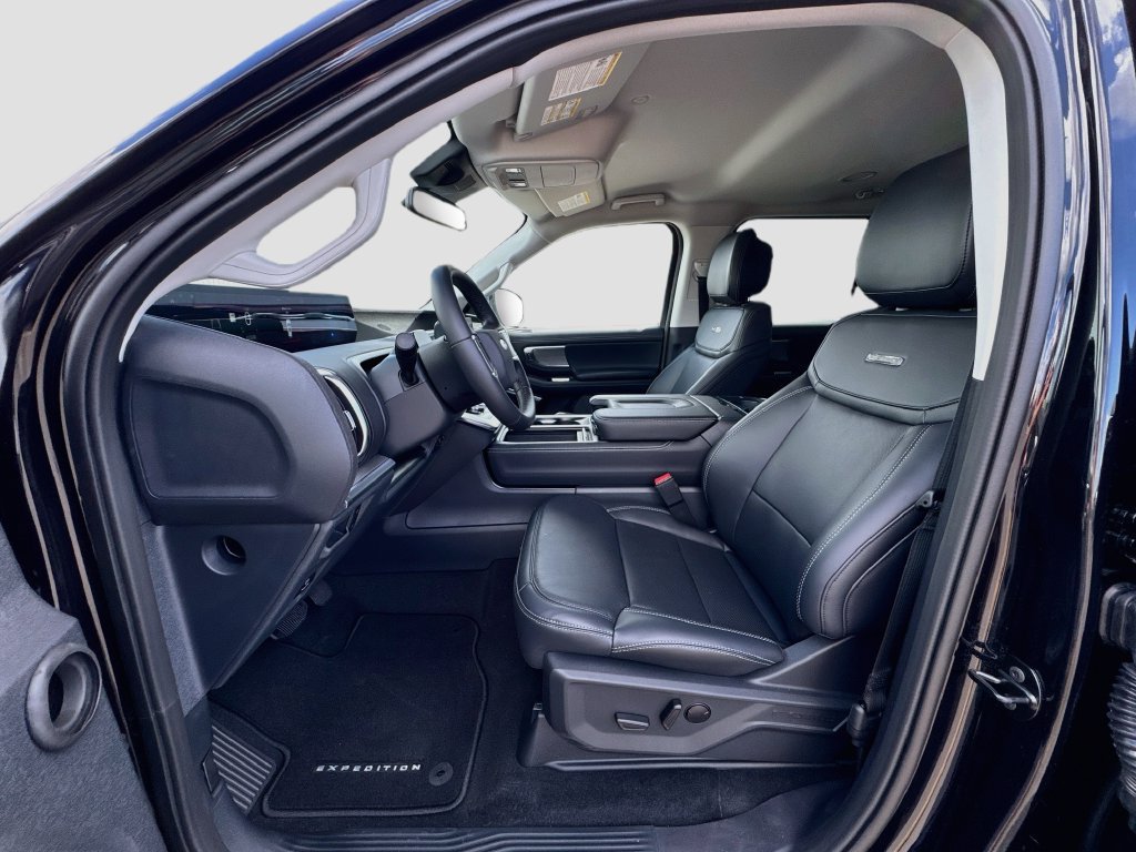 New 2027 Ford Expedition Platinum RWD image 22