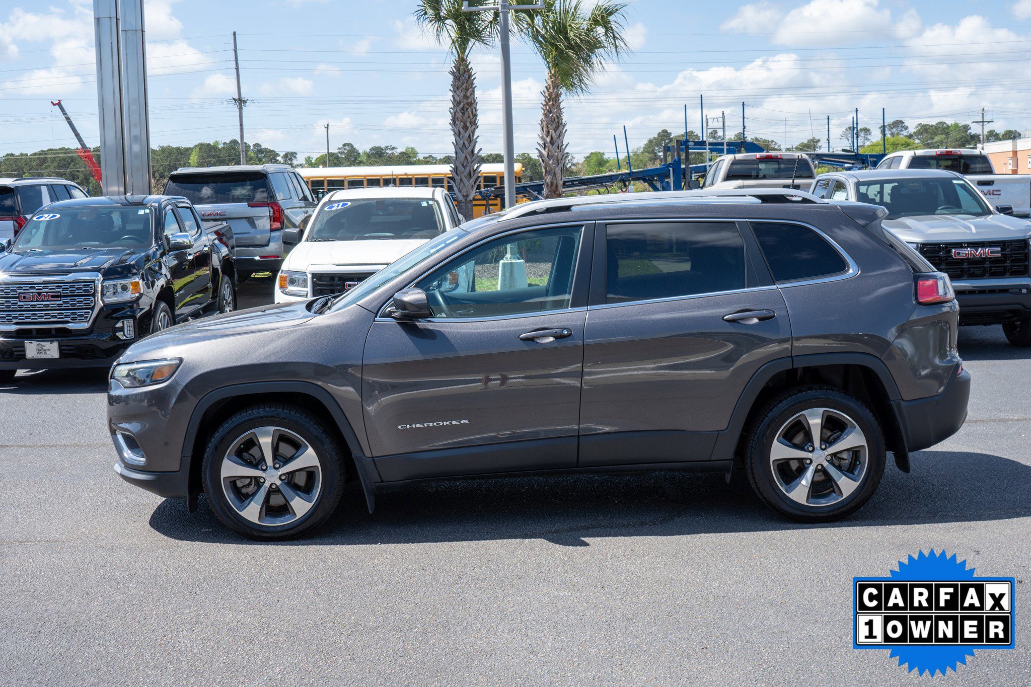 Used 2019 Jeep Cherokee Limited w/ Technology Group image 6