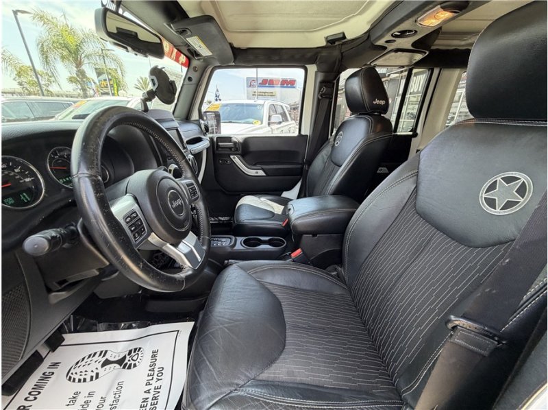 Used 2015 Jeep Wrangler Unlimited Sport AWD/4WD image 18