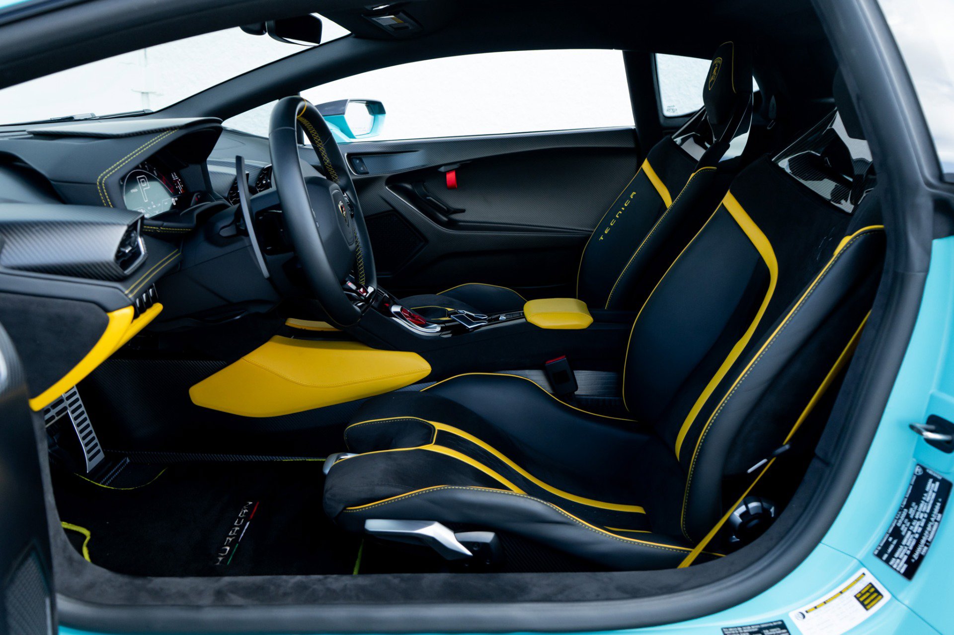 Used 2023 Lamborghini Huracan Tecnica RWD image 7