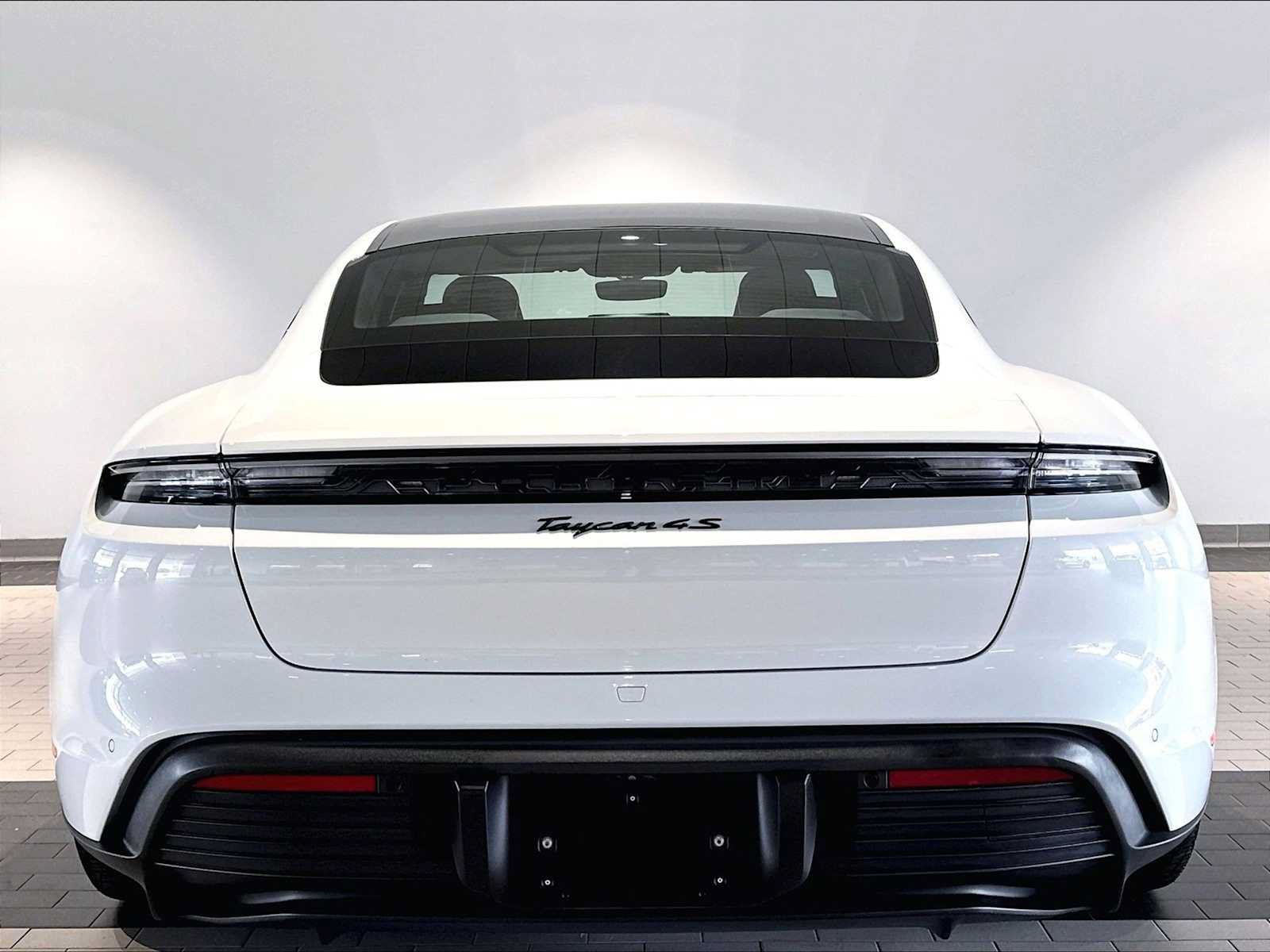 Used 2023 Porsche Taycan 4S AWD/4WD image 10