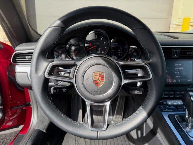 Used 2018 Porsche 911 Carrera image 28