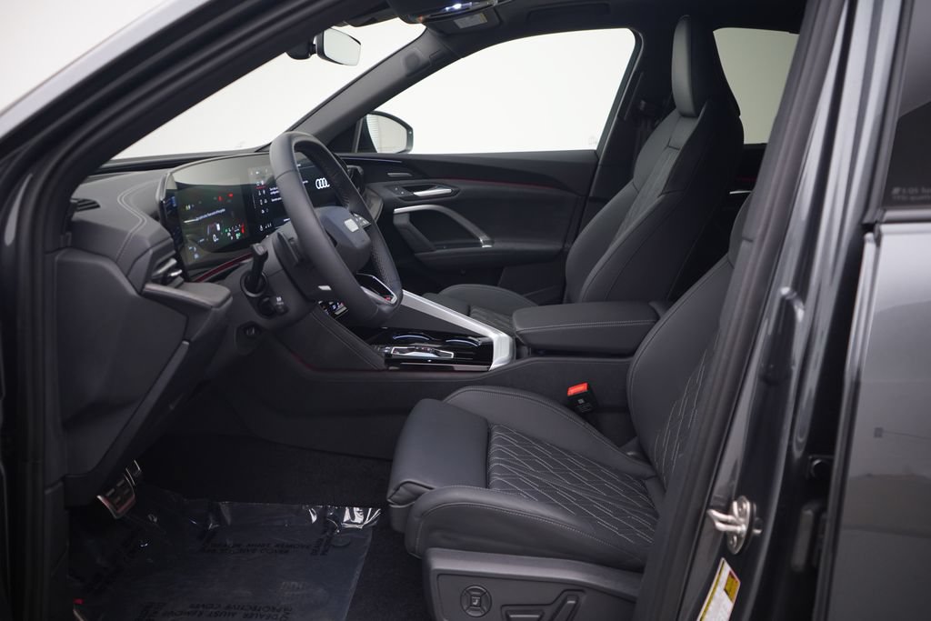 Used 2025 Audi SQ5 Premium Plus w/ Premium Plus Package AWD/4WD image 6