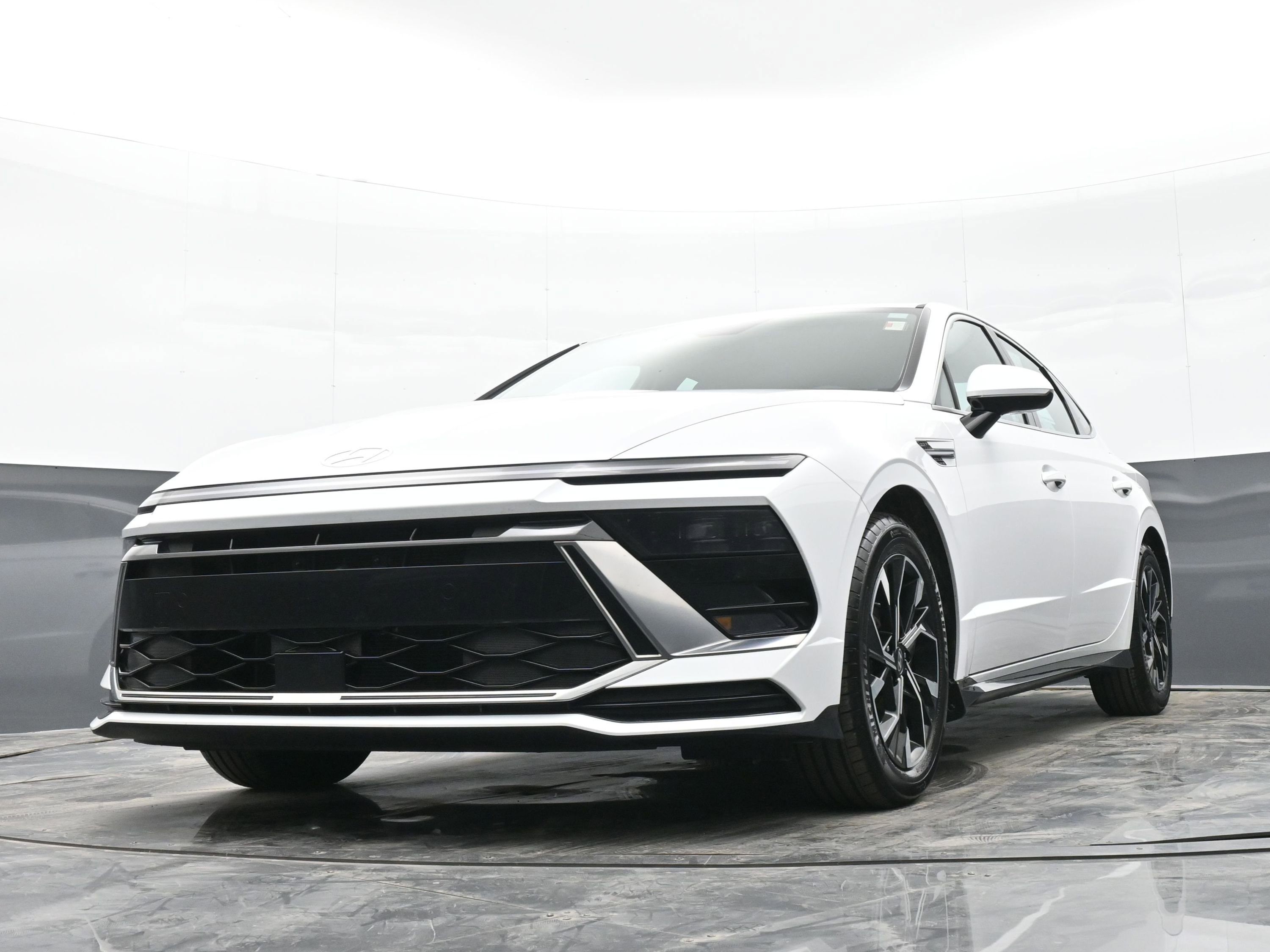 Certified 2025 Hyundai Sonata SEL image 40