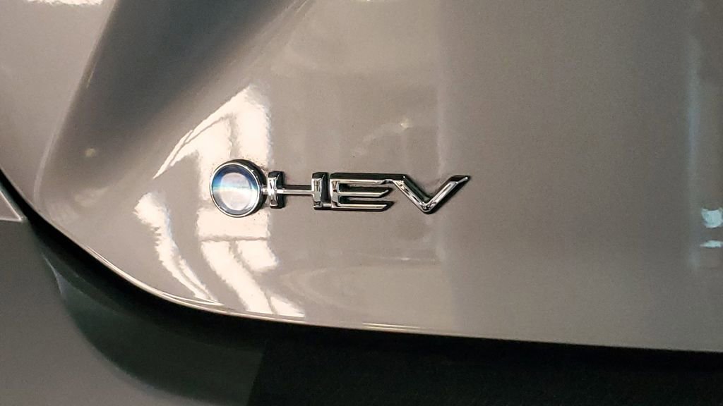 Used 2025 Toyota Camry XSE image 8