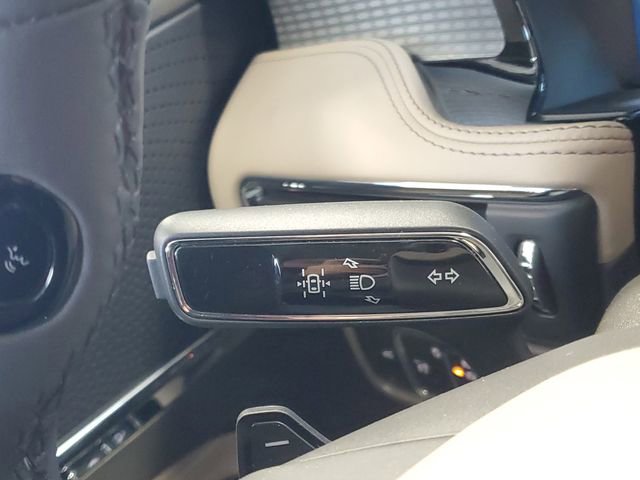 Used 2023 Lincoln Corsair AWD w/ Equipment Group 101A image 18