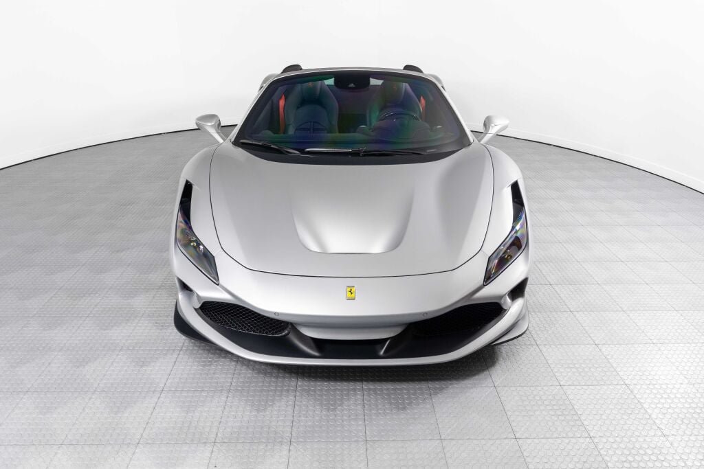Used 2022 Ferrari F8 Tributo RWD image 15