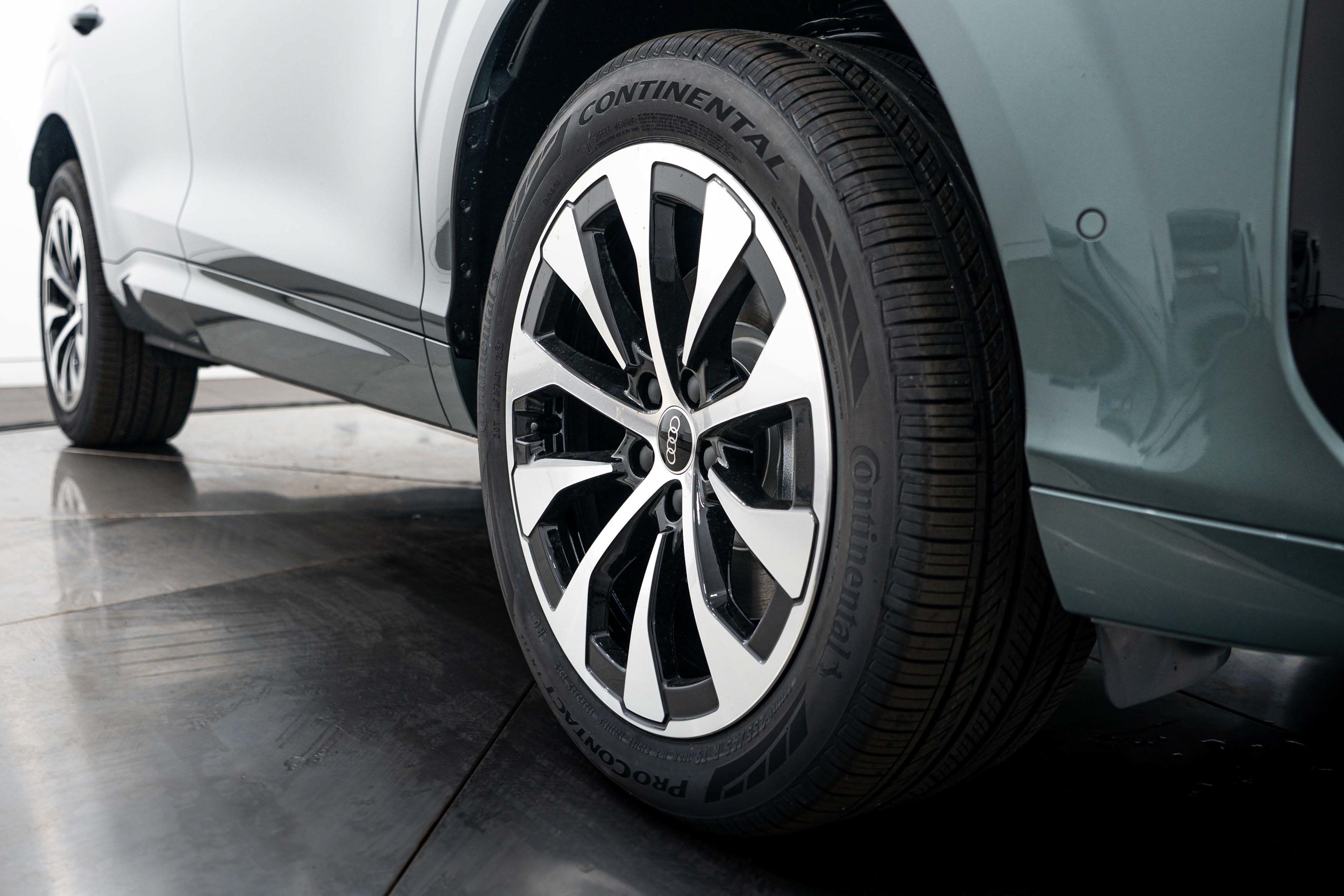 New 2026 Audi Q3 quattro 2.0T AWD/4WD image 21