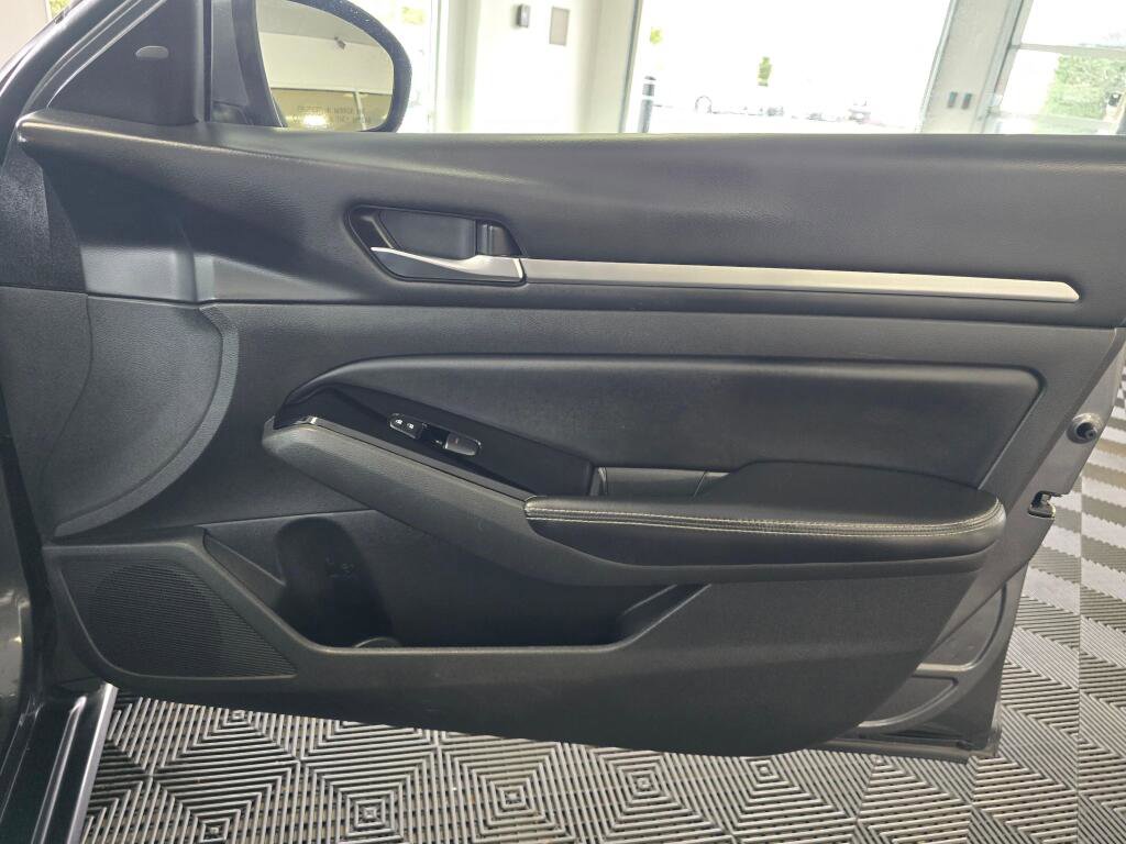 Used 2023 Nissan Altima 2.5 SV image 44