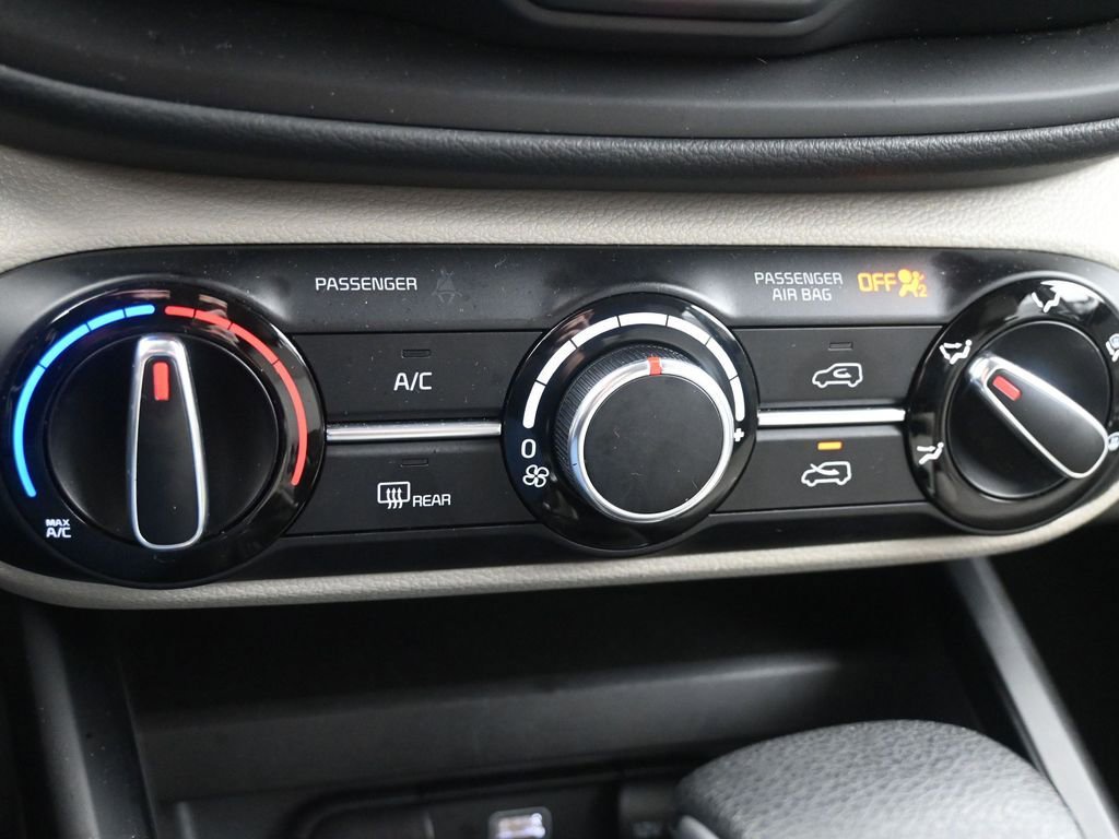 Used 2025 Kia Soul LX w/ LX Technology Package image 39