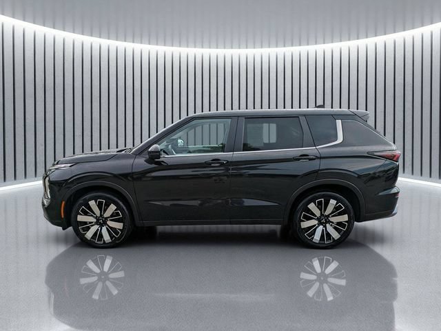 Used 2025 Mitsubishi Outlander SE FWD image 7