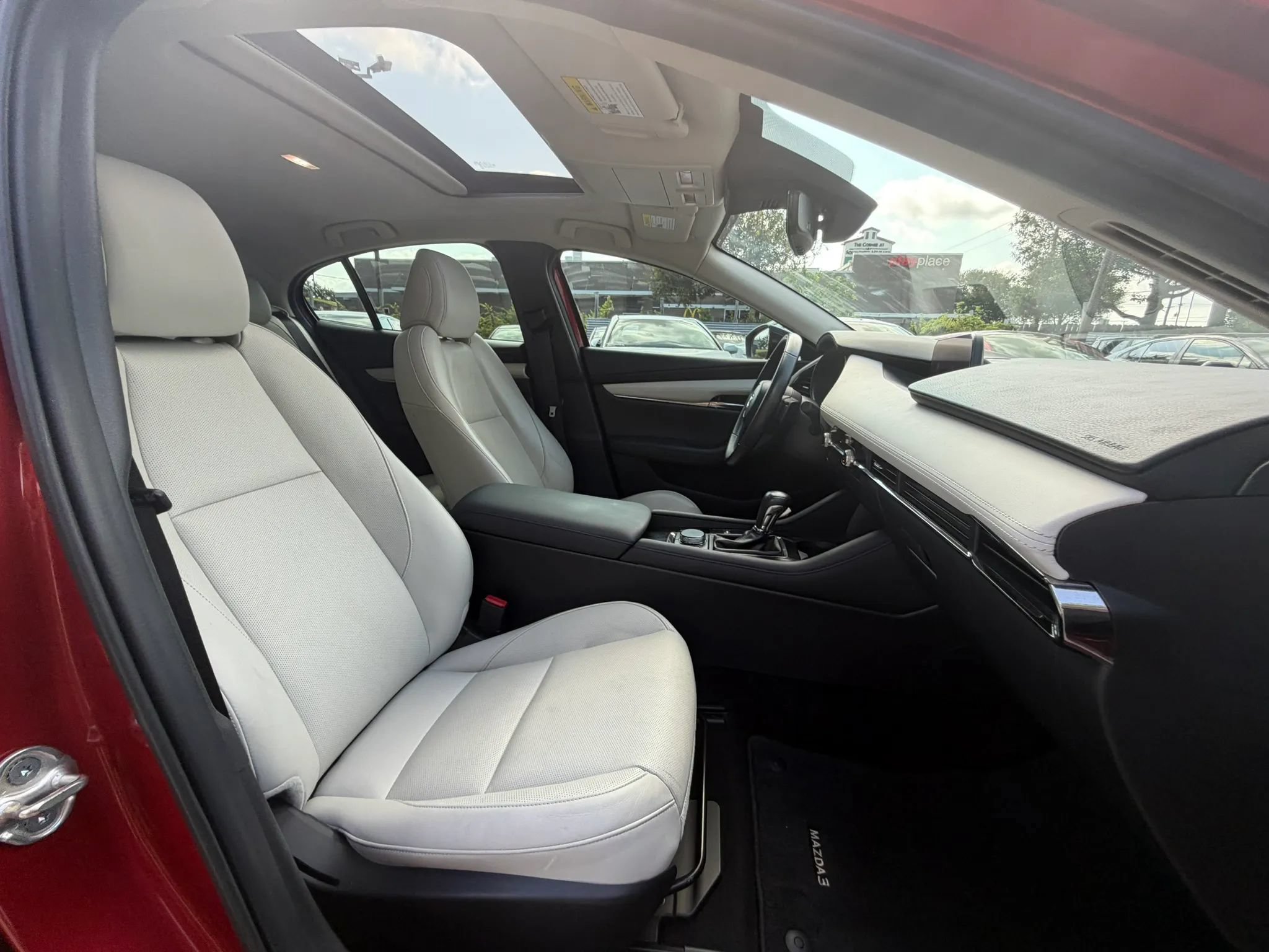 Used 2020 MAZDA MAZDA3 Sedan w/ Black Accent Package FWD image 13