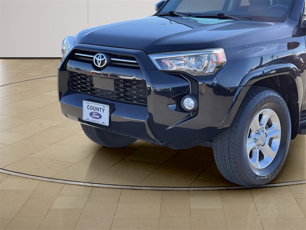 Used 2020 Toyota 4Runner SR5 image 34