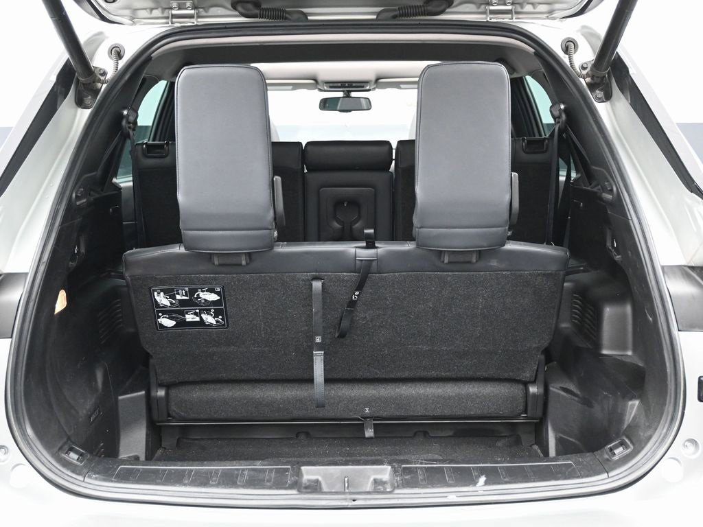 Used 2023 Mitsubishi Outlander SE image 14