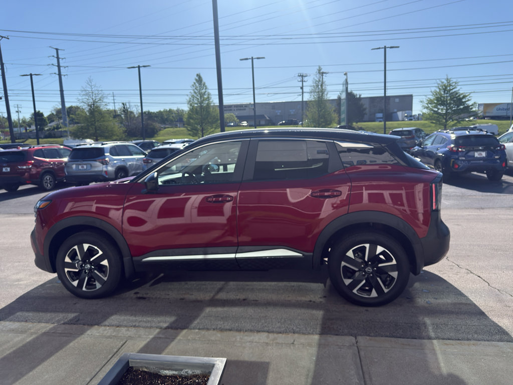 Used 2025 Nissan Kicks SV w/ SV Premium Package AWD/4WD image 5