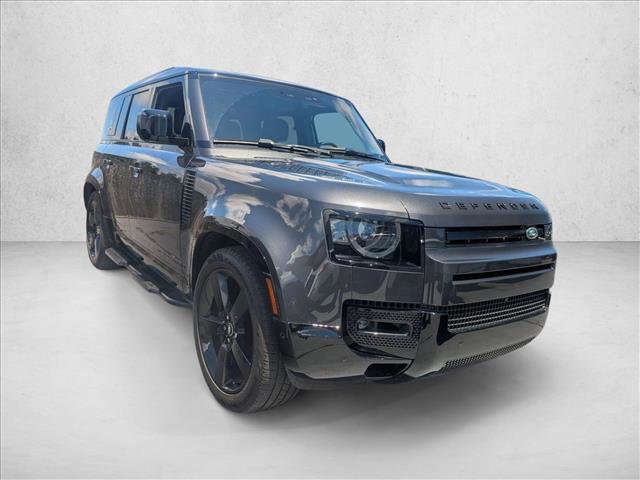 Used 2024 Land Rover Defender 110 X-Dynamic SE AWD/4WD image 2