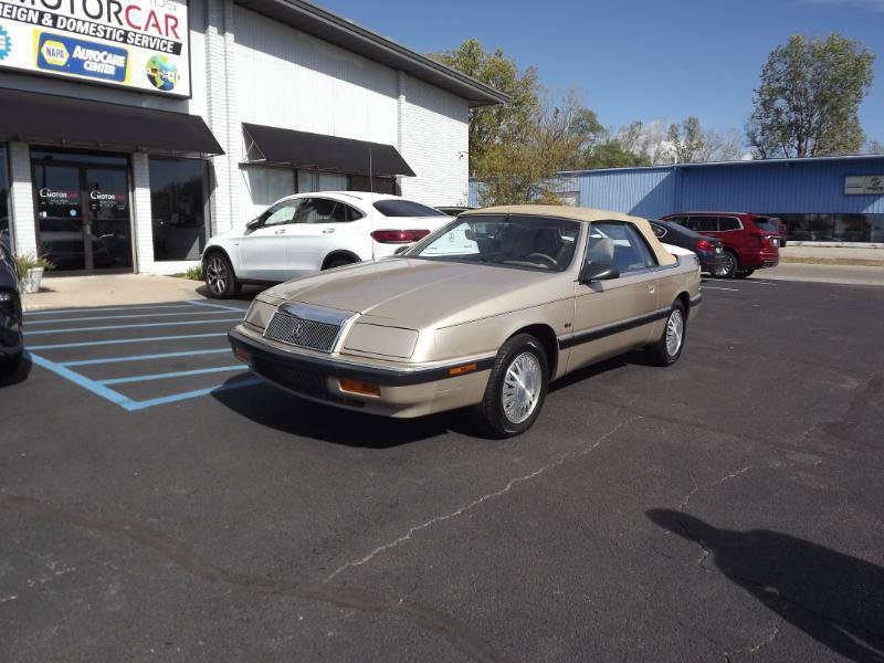 Used 1992 Chrysler LeBaron LX FWD image 1