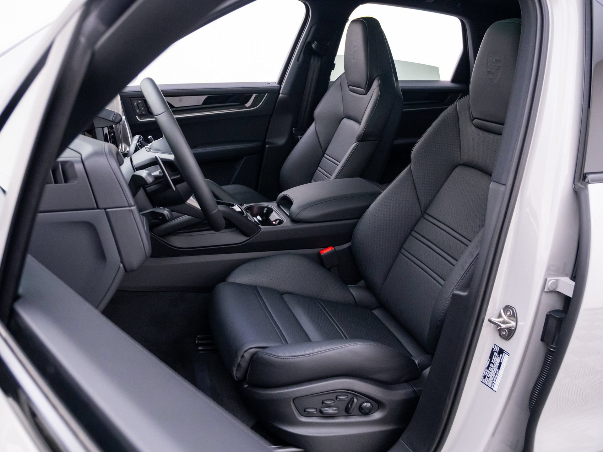 New 2026 Porsche Cayenne S AWD/4WD image 5