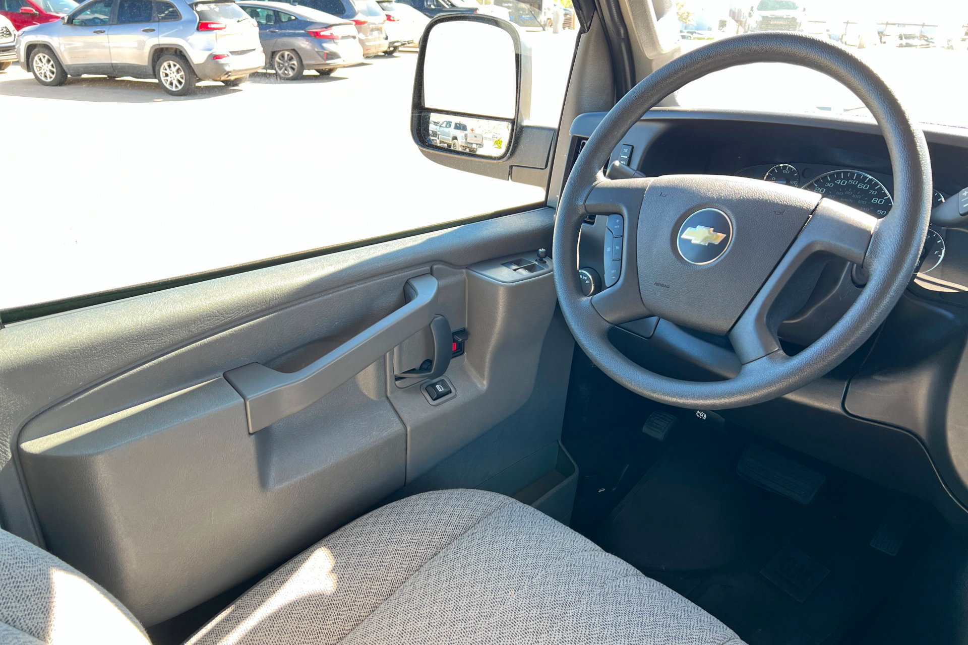 Certified 2024 Chevrolet Express 3500 LT w/ LT Preferred Equipment Group image 12