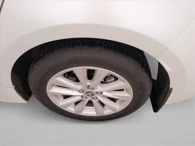 Used 2025 Toyota Corolla LE image 12