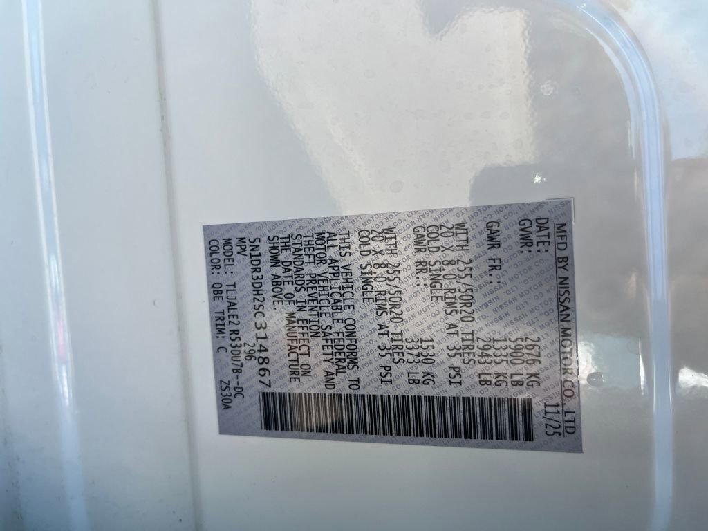 Used 2025 Nissan Pathfinder Platinum FWD image 32