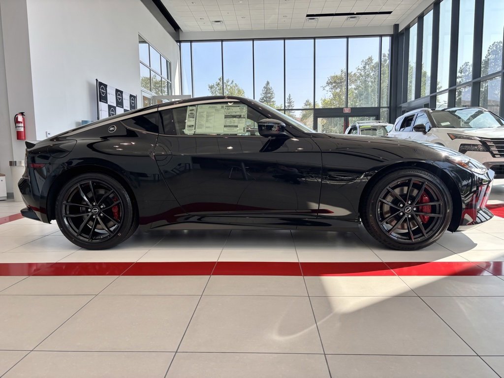 New 2025 Nissan Z Performance w/ Floor Mat Package image 4