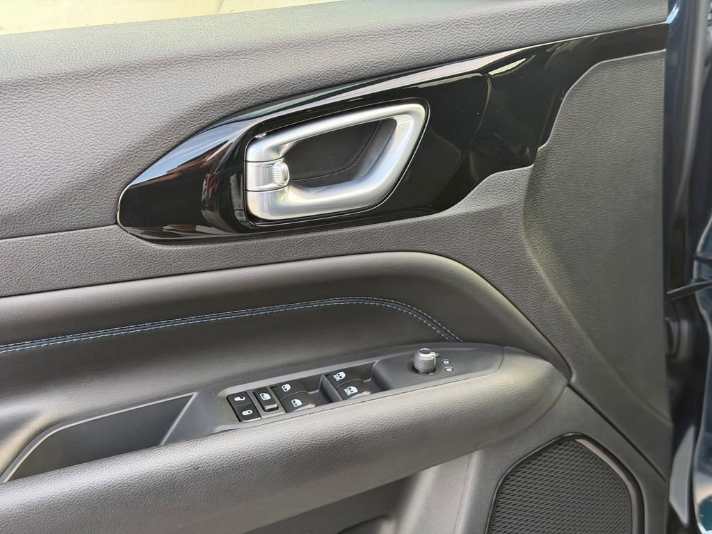 New 2026 Jeep Compass Latitude AWD/4WD image 14