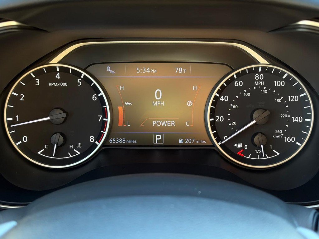 Used 2016 Nissan Maxima Platinum w/ Interior Lighting Package FWD image 27