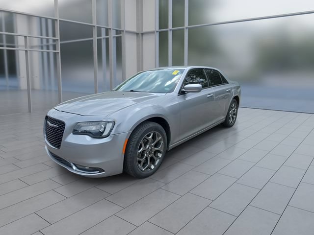 Used 2017 Chrysler 300 S AWD/4WD image 4