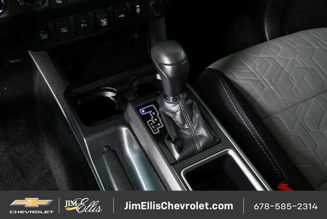 Used 2022 Toyota Tacoma TRD Sport w/ Technology Package AWD/4WD image 16