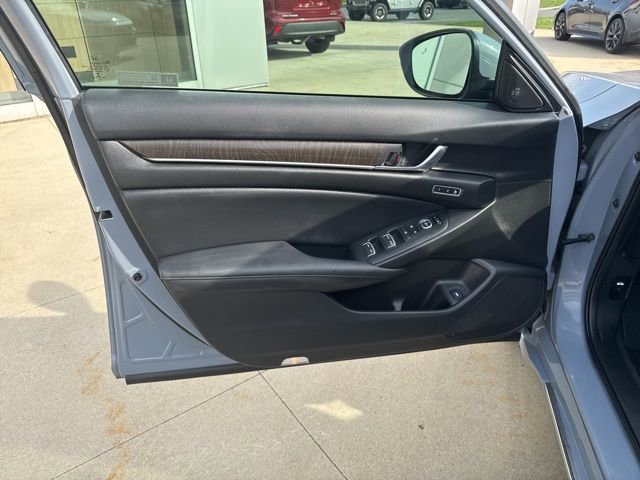 Used 2022 Honda Accord Touring image 24