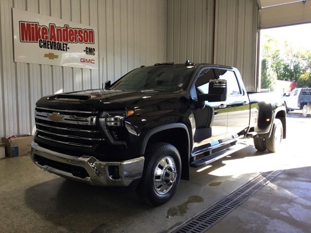Used 2024 Chevrolet Silverado 3500 LTZ w/ LTZ Plus Package image 1