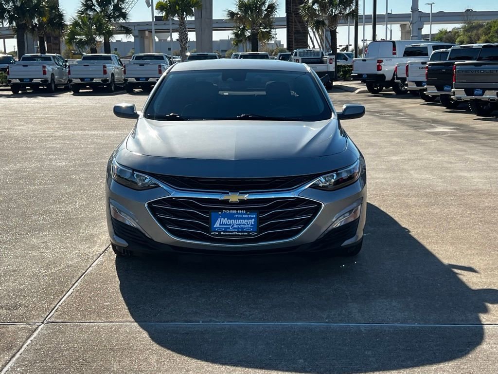 Used 2023 Chevrolet Malibu LT image 3