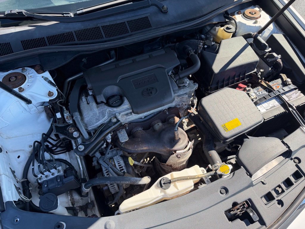Used 2014 Toyota Camry LE FWD image 36