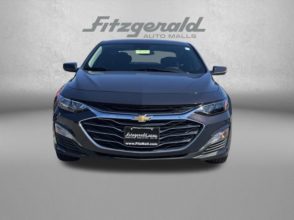 Used 2025 Chevrolet Malibu LT FWD image 3