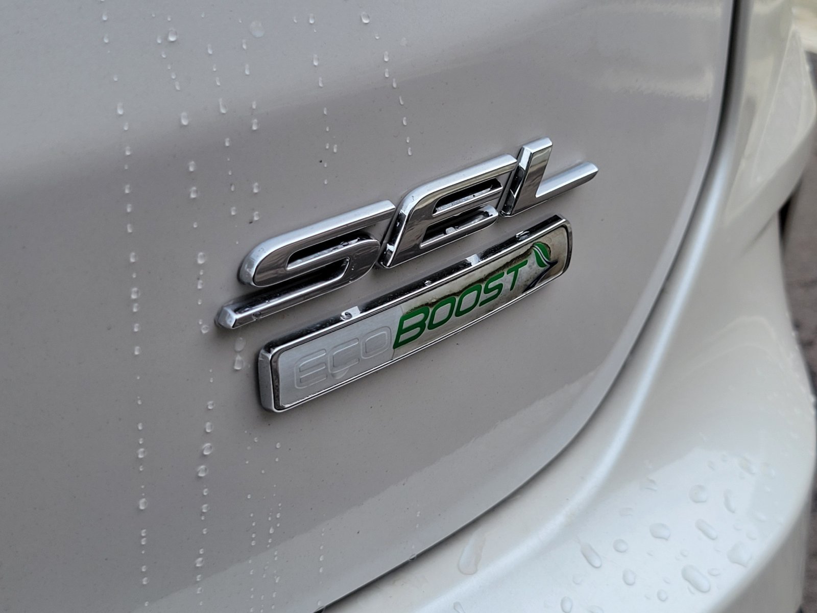 Used 2019 Ford Edge SEL w/ Equipment Group 201A FWD image 32