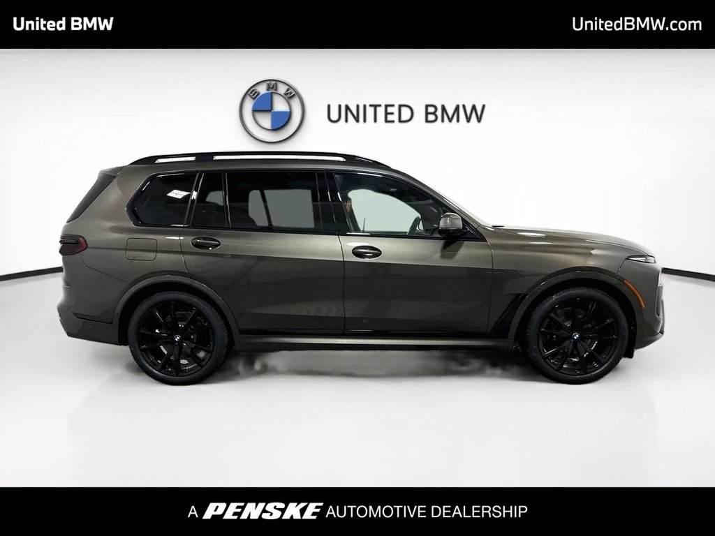 New 2027 BMW X7 xDrive40i w/ M Sport Package AWD/4WD image 4