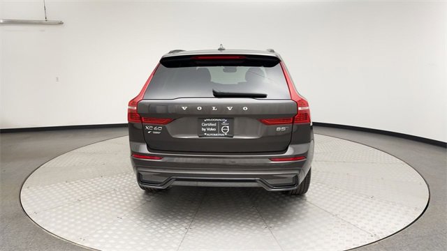 Certified 2025 Volvo XC60 B5 Plus w/ Climate Package image 3
