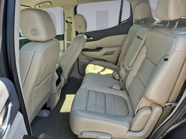 Used 2022 GMC Acadia Denali w/ Denali Technology Package image 16