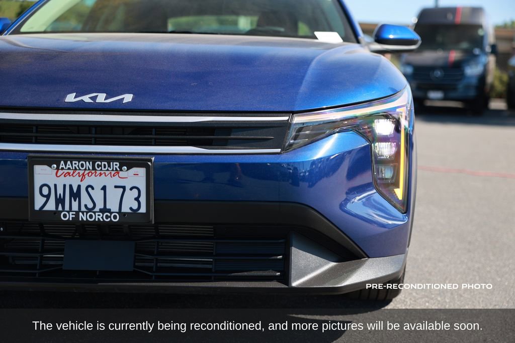 Used 2025 Kia K4 LXS image 6
