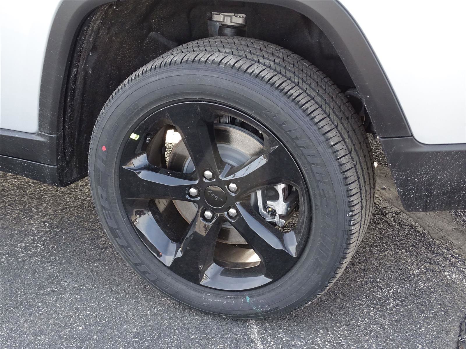 Used 2025 Jeep Grand Cherokee L Altitude image 18